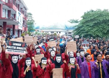Gelar Mimbar Demokrasi, Aliansi Mahasiswa dan Rakyat Sultra Tolak Politik Dinasti dan Pelanggar HAM