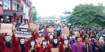 Gelar Mimbar Demokrasi, Aliansi Mahasiswa dan Rakyat Sultra Tolak Politik Dinasti dan Pelanggar HAM