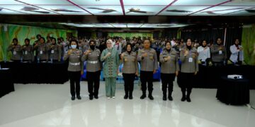 100 Polwan Polda Sultra Ikuti Pelatihan dan Peningkatan Kemampuan MC