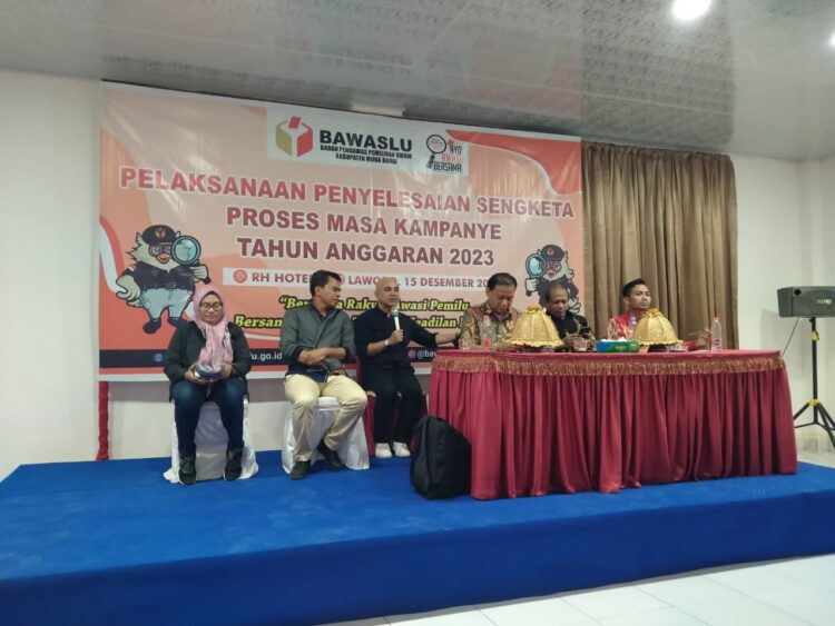 Bawaslu Muna Barat Gelar Kegiatan Pelaksanaan Penyelesaian Sengeketa Proses Masa Kampanye dengan Menghadirkan Narasumber yang Kompeten