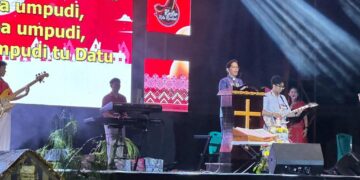 Kemeriahan Perayaan Natal Kastor Kota Kendari, Anton Timbang: Pererat Persaudaraan dan Kebersamaan 