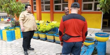 Gerak Cepat Ketua FPRB Sultra Yudhianto Mahardika Cegah Penyebaran DBD Dengan Lakukan Fogging Dua Sekolah di Kendari 