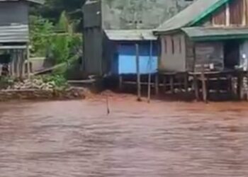 Banjir Lumpur Bercampur Tanah Merah Genangi Desa Baliara Kabaena