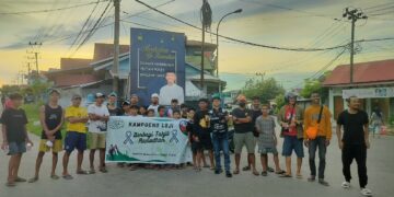 Pemuda Kampung Loji Baubau Bagikan Takjil: Silaturahmi di Nganganaumala Semakin Erat