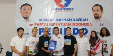 Asmawa Tosepu Ambil Formulir Pendaftaran Bakal Calon Walikota di Perindo Kendari