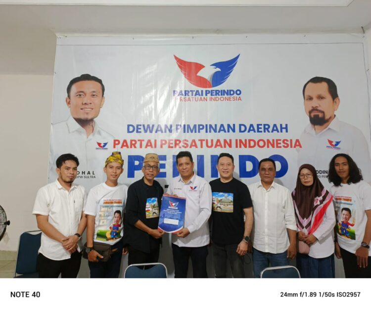 Asmawa Tosepu Ambil Formulir Pendaftaran Bakal Calon Walikota di Perindo Kendari