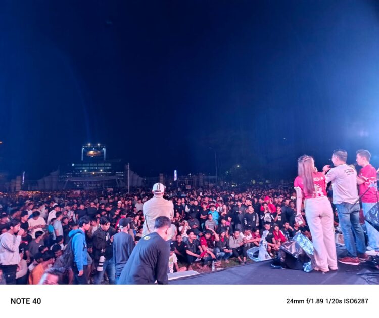 Dipadati Pecinta Sepakbola, ‘Gemoy Nya Kendari’ Sukses Gelar Nobar Semifinal Piala Asia U-23