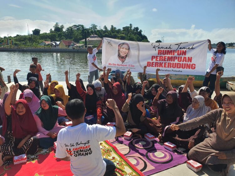 WON Mendadak Disorot Emak Emak di Kendari Usai Menyatakan Siap Ikut Pilgub