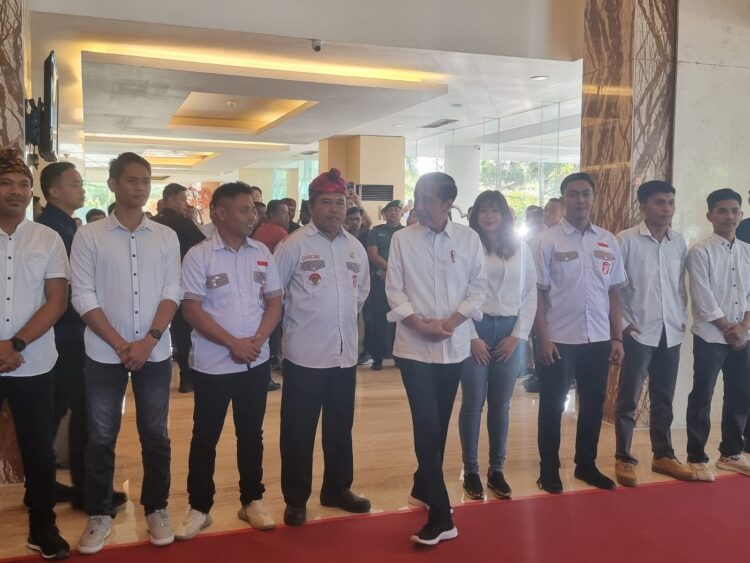 BaraJP Sultra Bertemu Langsung Presiden Jokowi di Kendari