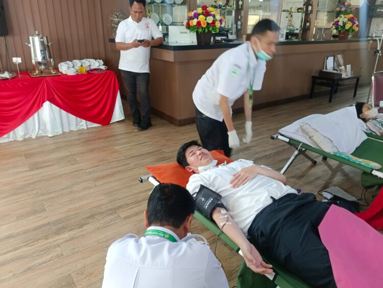 Diinisiasi Anton Timbang, Panitia Perayaan Hari Kenaikan Yesus Kristus Sultra Gelar Aksi Donor Darah