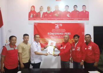 Bakal Calon Bupati Konawe Rusdianto Resmi Mendaftar di PSI Sultra 