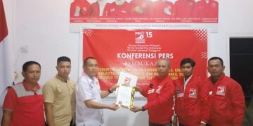 Bakal Calon Bupati Konawe Rusdianto Resmi Mendaftar di PSI Sultra 