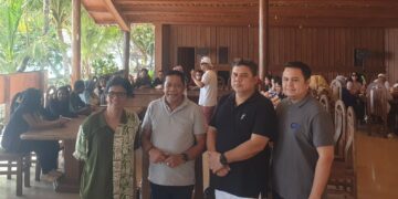 Gandeng Gilang Ramadhan dan Sutradara Asal Belanda, Anton Timbang dan Hugua Siap Jadikan Wakatobi Pusat Industri Musik dan Film Dunia 