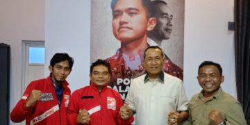 Anggota DPRD Terpilih H. Ishak Ismail, SH Resmi Kembalikan Berkas di PSI, Siap Tempur Pilwali Kendari 