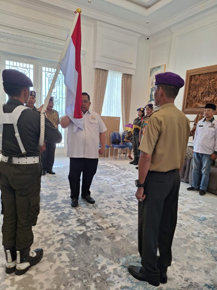 Selamat! Anton Timbang Jadi yang Pertama Dianugerahi Anggota Dewan Kehormatan IARMI Sultra