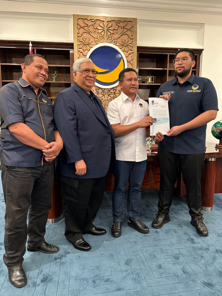 Resmi! La Ode Darwin Diusung Partai NasDem Tarung Pilkada Mubar 2024