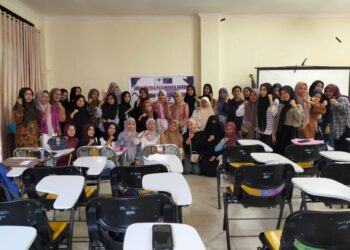 SP Kendari Goes to Kampus UHO, Gelar Diskusi Publik Terkait Ancaman Penggusuran yang Dihadapi Perempuan Pesisir/Nelayan 