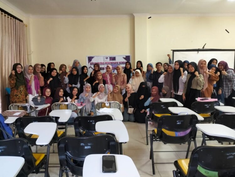 SP Kendari Goes to Kampus UHO, Gelar Diskusi Publik Terkait Ancaman Penggusuran yang Dihadapi Perempuan Pesisir/Nelayan 