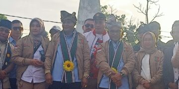 Luar Biasa, Ribuan Masyarakat Muna Sambut Kedatangan Rajiun Tumada-Purnama
