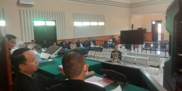 Mantan Bupati Kolut Nur Rahman Hadiri Sidang Perkara Dugaan Korupsi Bandara Lasusua di PN Kendari