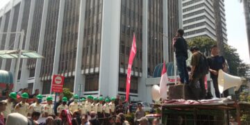 Aksi di Mabes Polri dan Harita Group, Konsorsium Aktivis Tambang Sultra-Jakarta Minta Tangkap dan Copot Direktur Operasional PT GKP
