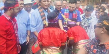 Ratusan Warga Muna Barat Sambut Kedatangan Laode Ida dan Muh. Endang, Siap Menangkan Paslon LA-IDA di Pilgub Sultra 