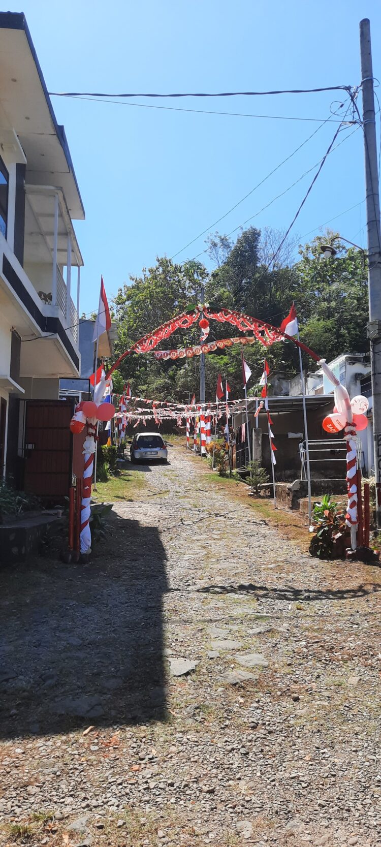 Barang Bekas Warnai Perayaan HUT RI ke-79 di Blok K Griya Darussalam Resort