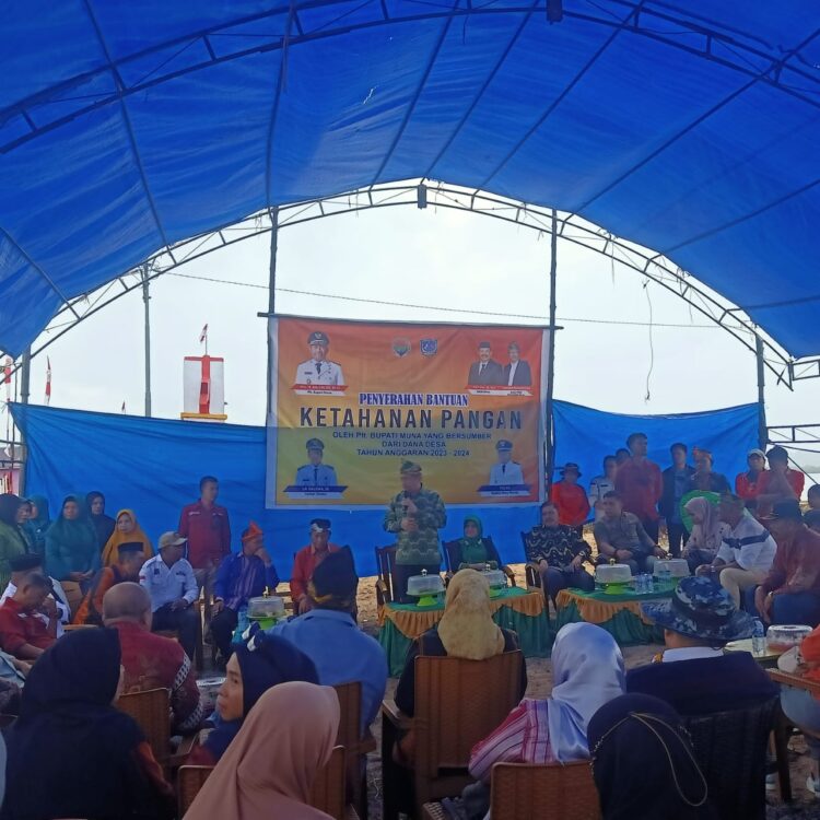 Plt Bupati Muna Tanggapi Keluhan Warga Desa Renda Terkait Air Bersih dan Listrik