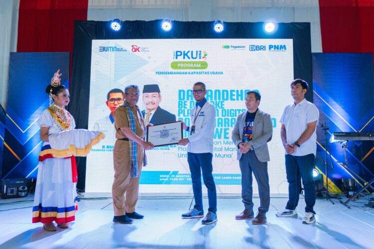 PNM Cabang Bau-bau Gelar Kegiatan PKU Akbar untuk Penguatan UMKM di Muna