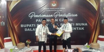 Paslon La Ode Kardini-Noor Dhani Resmi Mendaftar di KPU Muna