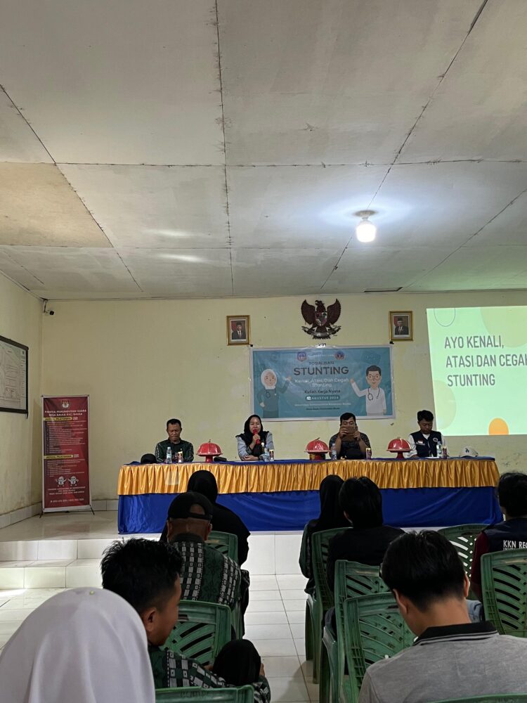 Mahasiswa KKN USN Kolaka di Desa Baula Sukses Gelar Sosialisasi Pencegahan Stunting