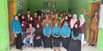 Mahasiswa KKN USN Kolaka di Desa Kastura Sukses Gelar Seminar, Disambut Baik Kades dan Warga