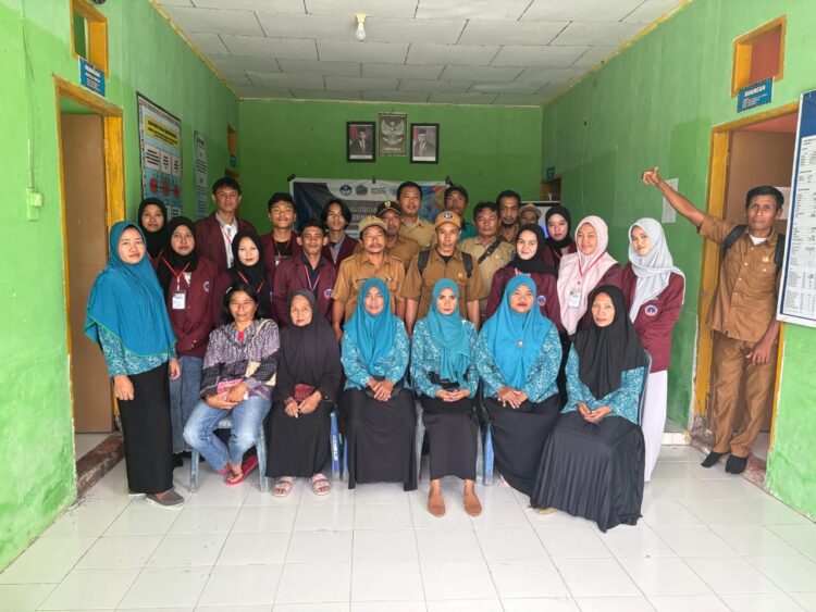 Mahasiswa KKN USN Kolaka di Desa Kastura Sukses Gelar Seminar, Disambut Baik Kades dan Warga