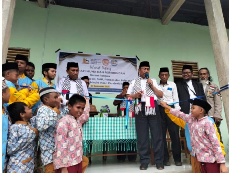 Plt Bupati Muna Resmikan Gedung SD, SMP, dan Pondok Pesantren di Yayasan Insan Cendikia Muna