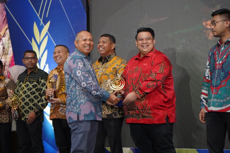 Jadi Tokoh Pemuda Inspiratif, Yudhianto Mahardika Anton Timbang Diganjar Penghargaan Sultra Award 2024
