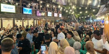 ASR Ungkap Harapannya Perluas Program Beasiswa dan Ambulance di Hadapan Milenial dan Gen Z