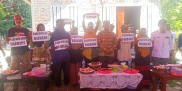 Tanggapi Aduan Warga Kombungo, Plt Bupati Muna Tegaskan Pembangunan Jalan Desa Jadi Prioritas Pemda