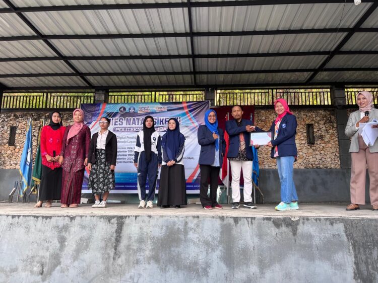 Perayaan Dies Natalis VII Politeknik Baubau: Penghargaan dan Pagelaran Seni Meriahkan Acara Puncak