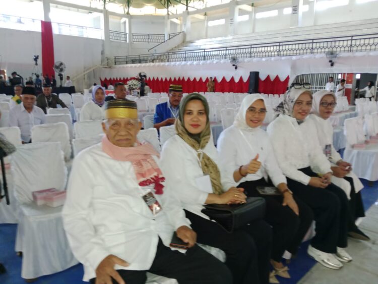 Pengundian Nomor Urut Pilkada Muna, Pasangan KARUNIA di Dampingi Ayah LM Rusman Emba