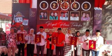Rapat Pleno Terbuka Penetapan Nomor Urut Paslon Walikota Baubau
