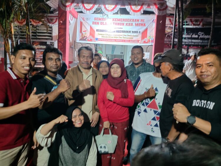 Antusiasme Warga Kelurahan Raha II Sambut Bachrun dalam Acara Ramah Tamah dan Lomba Antar RW