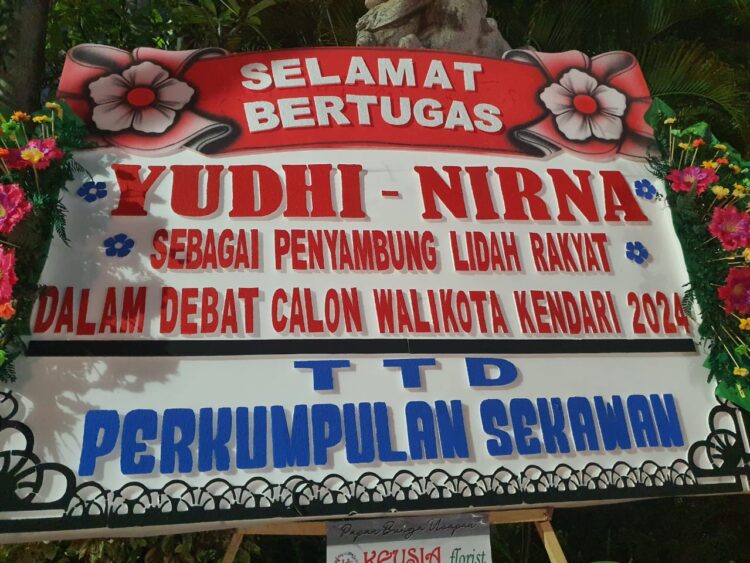 VIRAL ! Warga Kirim Karangan Bunga Bertuliskan “Selamat bertugas Penyambung Lidah Rakyat Yudhi-Nirna”