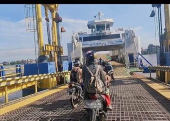 Kenaikan Tarif Ferry Raha – Pure Jadi Sorotan Debat Publik Pilkada Muna, Pemkab Usahakan Pengembalian Subsidi