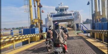 Kenaikan Tarif Ferry Raha – Pure Jadi Sorotan Debat Publik Pilkada Muna, Pemkab Usahakan Pengembalian Subsidi