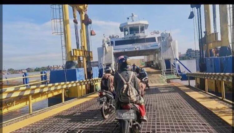 Kenaikan Tarif Ferry Raha – Pure Jadi Sorotan Debat Publik Pilkada Muna, Pemkab Usahakan Pengembalian Subsidi