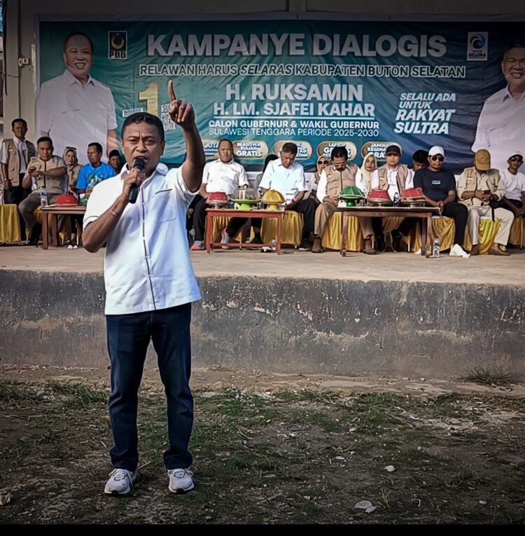 Orasi Berapi-Api, Agus Feisal Ajak Masyarakat Busel Menangkan Paslon Ruksamin-Sjafei di Pilgub Sultra