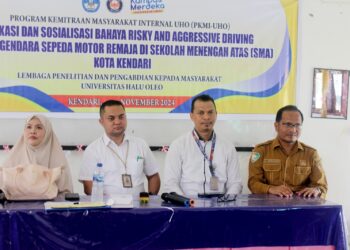 Kepedulian LPPM UHO Gelar Edukasi dan Sosialisasi Tentang Bahaya Risky & Aggressive Driving Pada Pengendara Motor Remaja SMA di Sultra