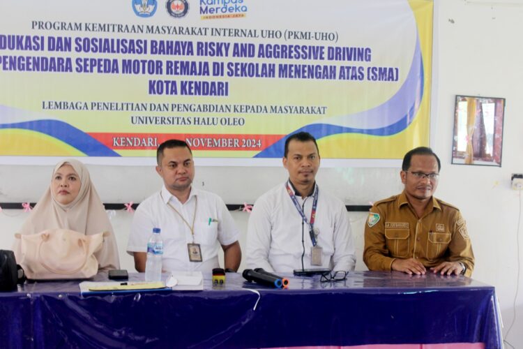 Kepedulian LPPM UHO Gelar Edukasi dan Sosialisasi Tentang Bahaya Risky & Aggressive Driving Pada Pengendara Motor Remaja SMA di Sultra