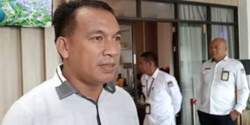 KPU Muna Mulai Pembersihan Alat Peraga Kampanye Jelang Masa Tenang Pilkada 2024