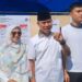 Didampingi Keluarga, Calon Gubernur Sultra ASR Salurkan Hak Pilih di TPS 16 Kelurahan Anduonohu